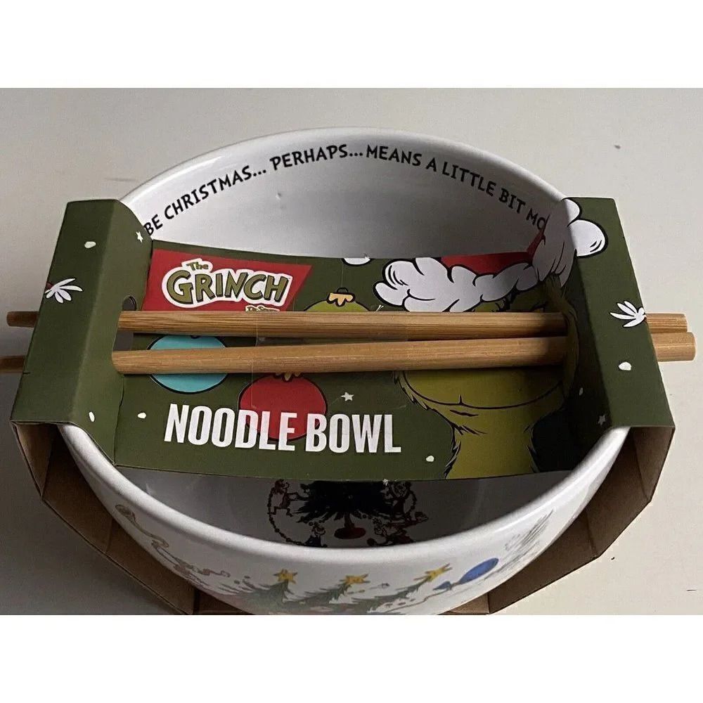 Dr Seuss The Grinch and Max Christmas RAMEN Noodle BOWL With Wood Chopsticks NEW - Picture 3 of 7